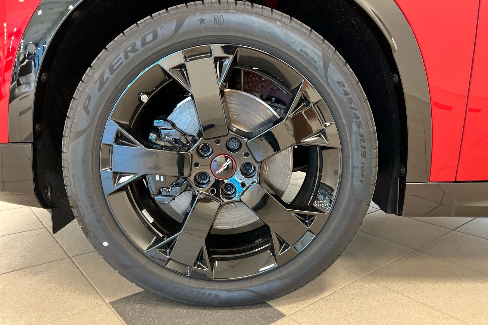 MINI Countryman E John Cooper works Trim XL varusteilla iso kuva 10