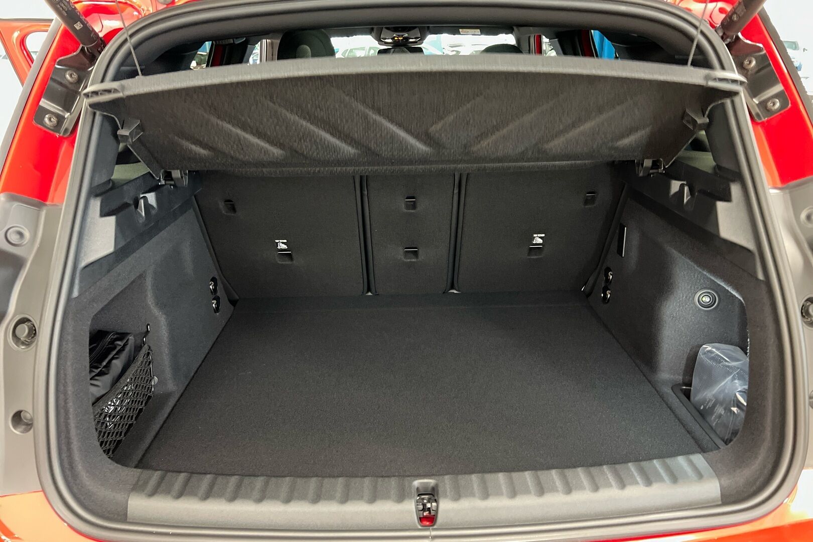 MINI Countryman E John Cooper works Trim XL varusteilla iso kuva 9