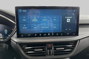 Ford Kuga esikatselu 18