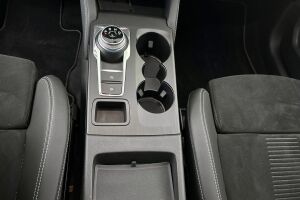 Ford Kuga esikatselu 21