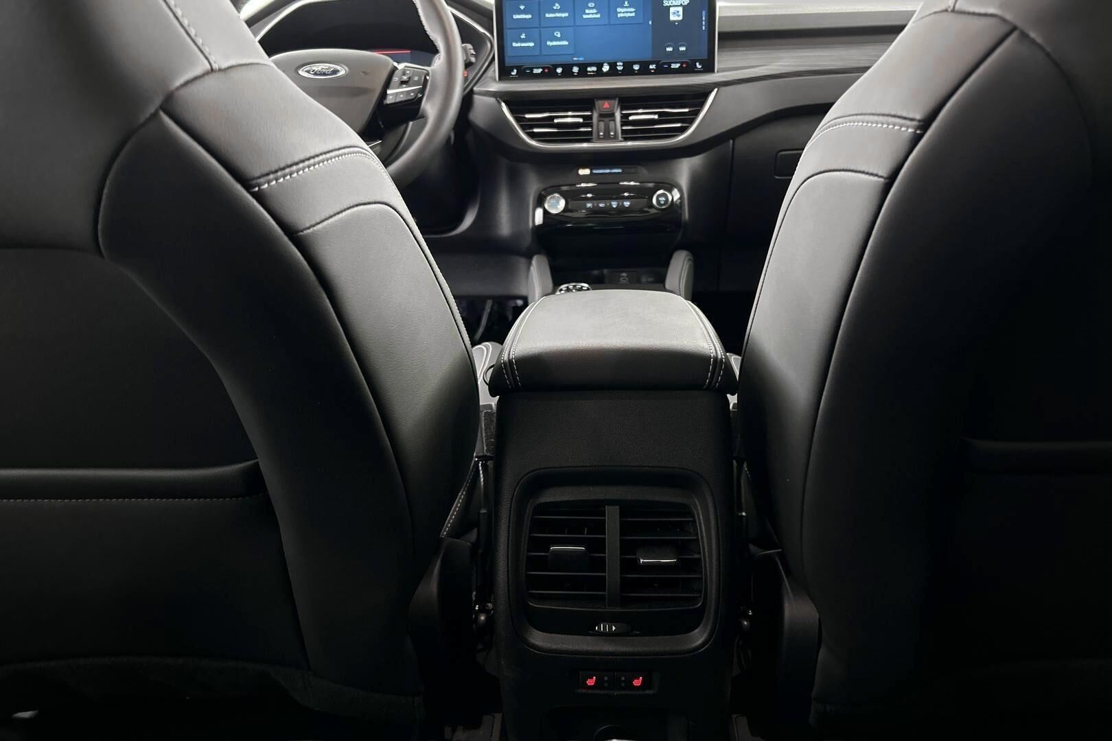 Ford Kuga iso kuva 32