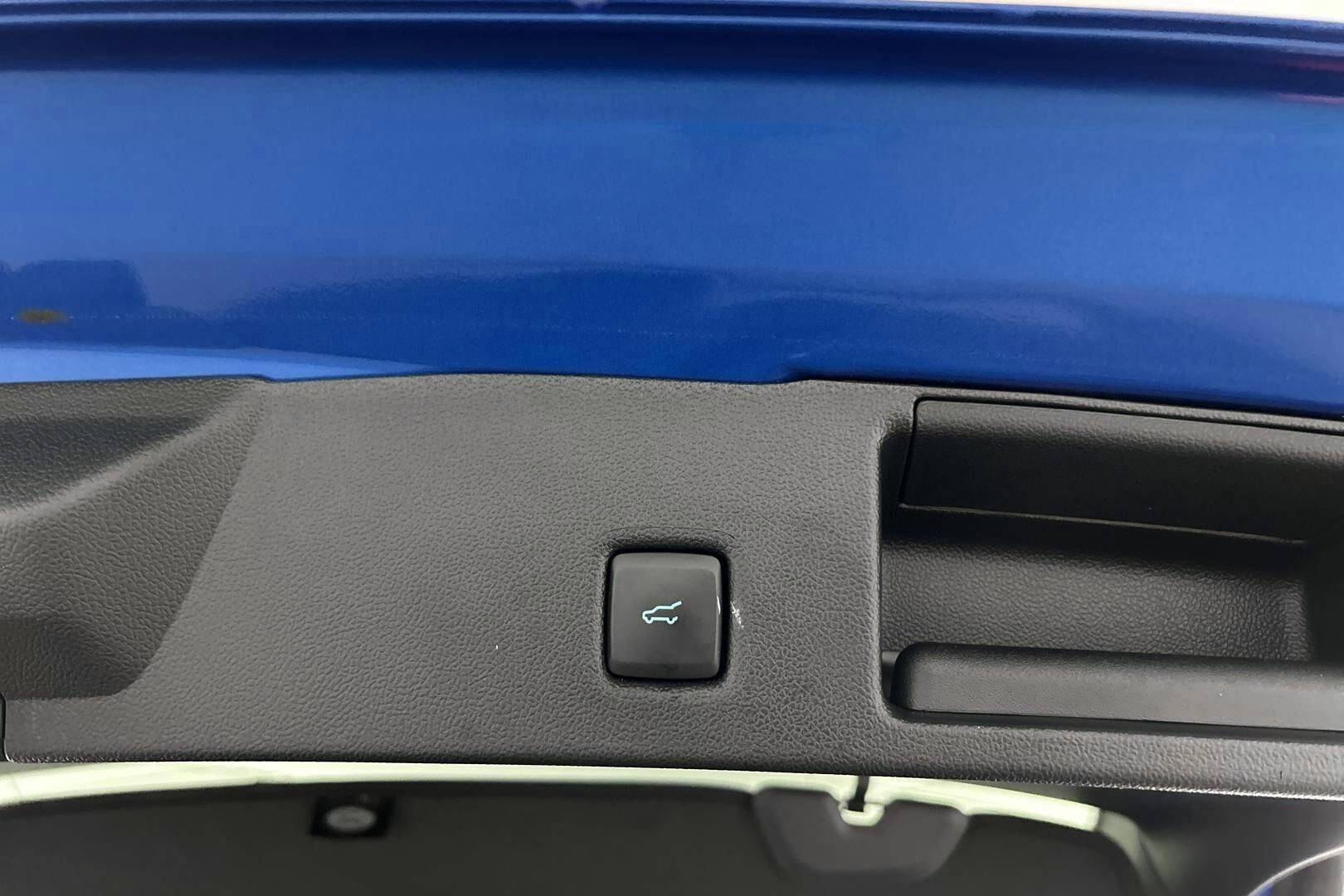 Ford Kuga iso kuva 33