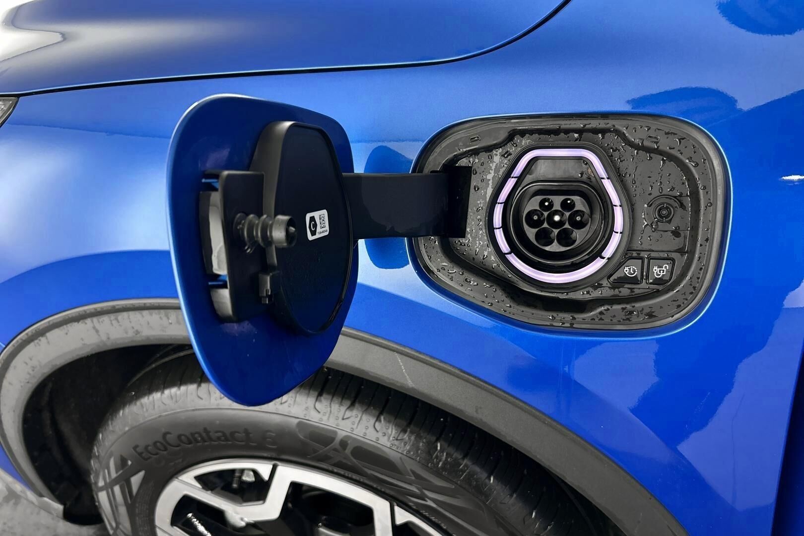 Ford Kuga iso kuva 34