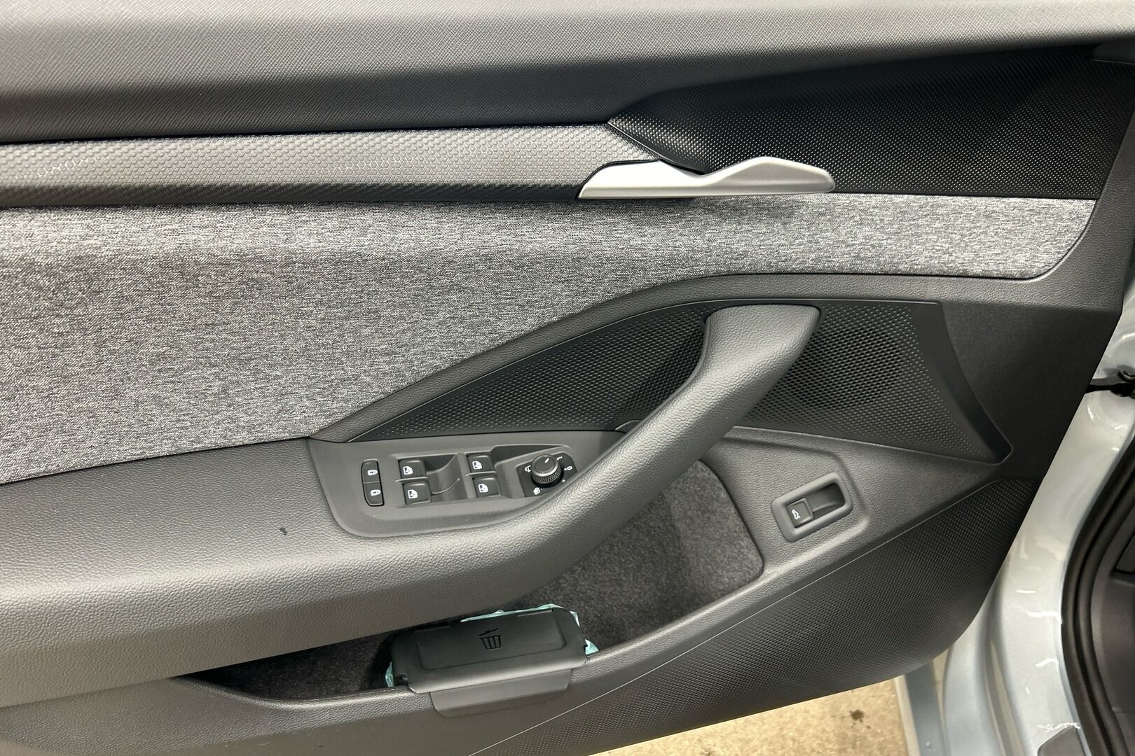 Skoda Superb iso kuva 11