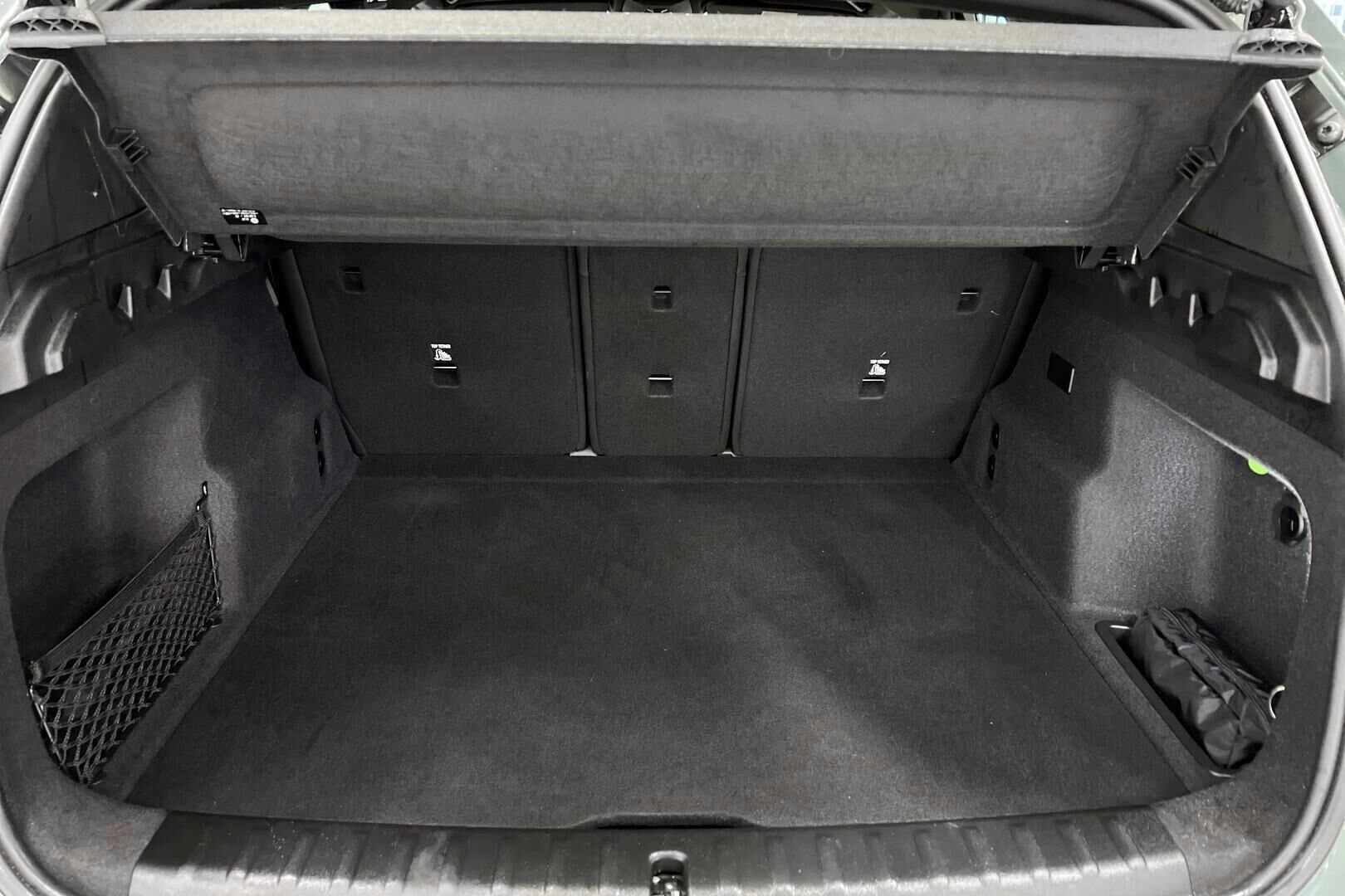 BMW X1 iso kuva 11
