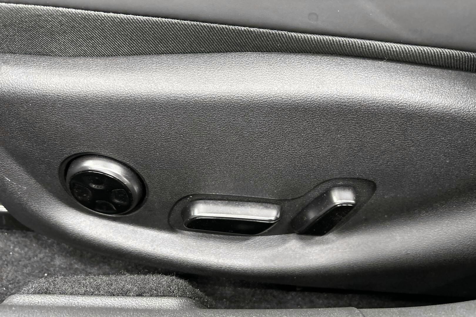 BYD Seal iso kuva 14