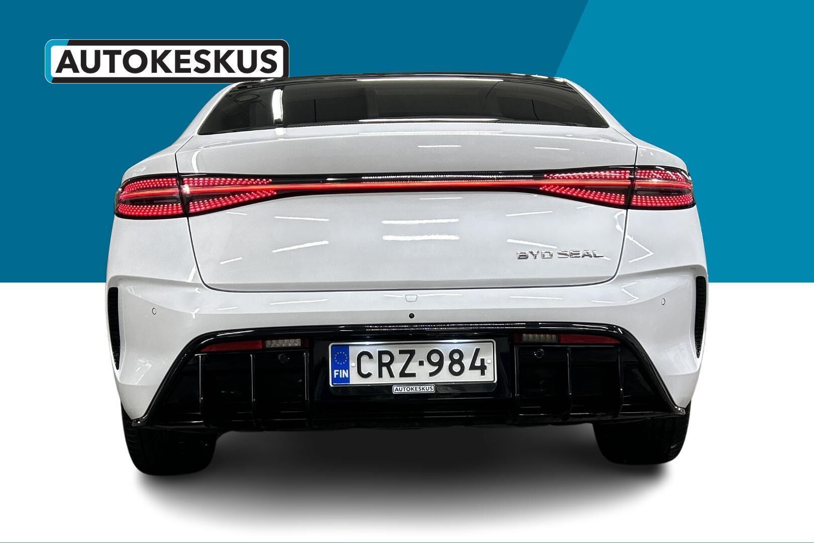 BYD SEAL iso kuva 5