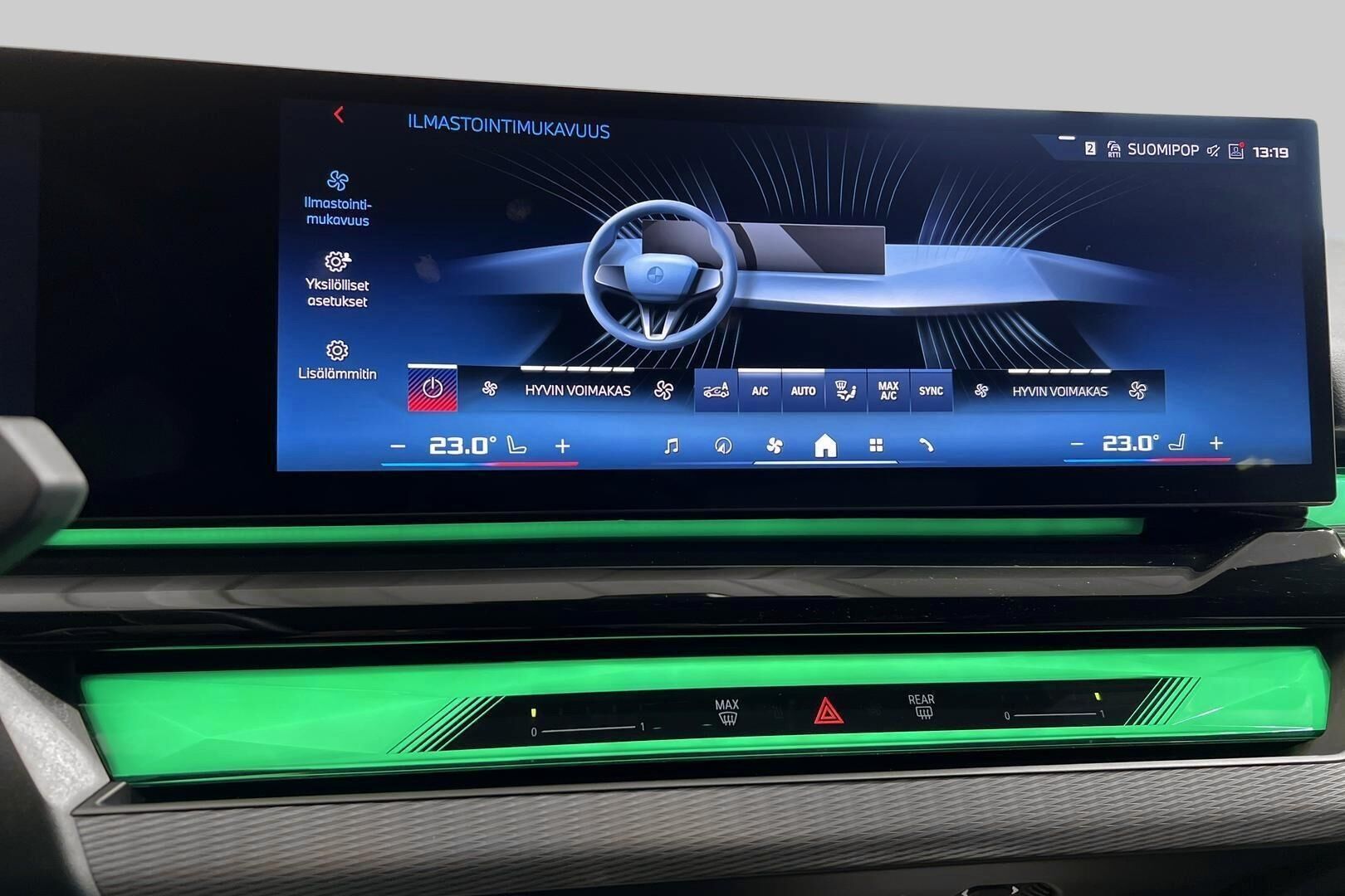 BMW I5 M60 iso kuva 17
