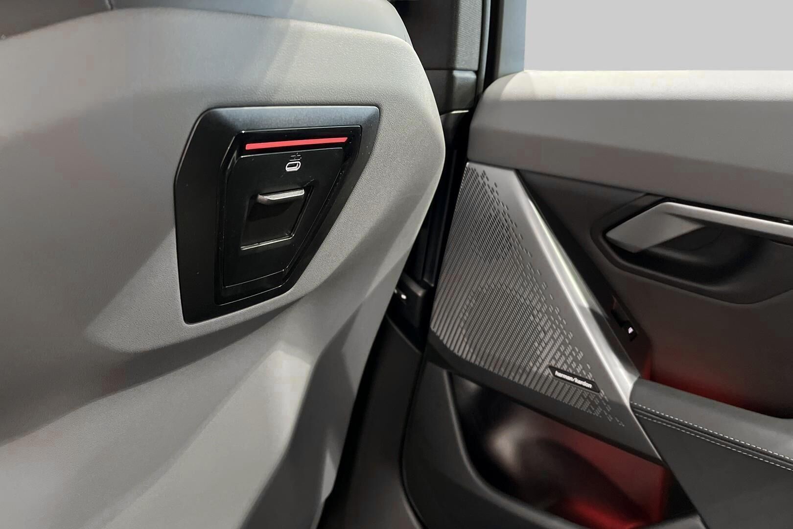 BMW I5 M60 iso kuva 35