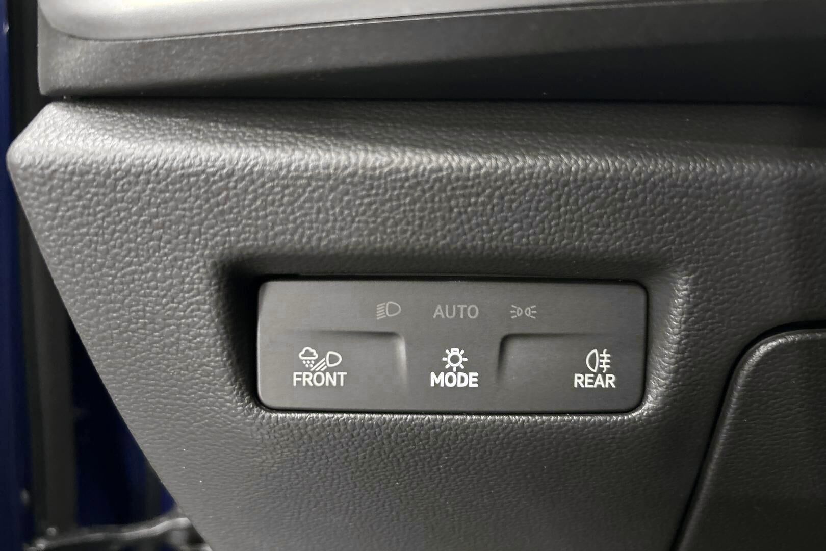 Skoda Superb iso kuva 23