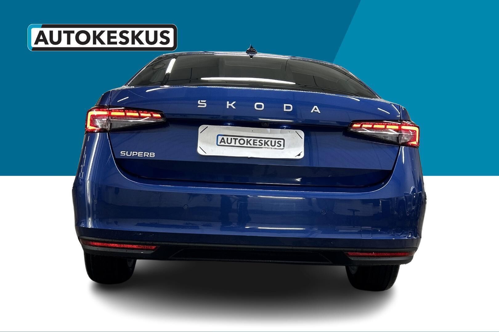 Skoda Superb iso kuva 5