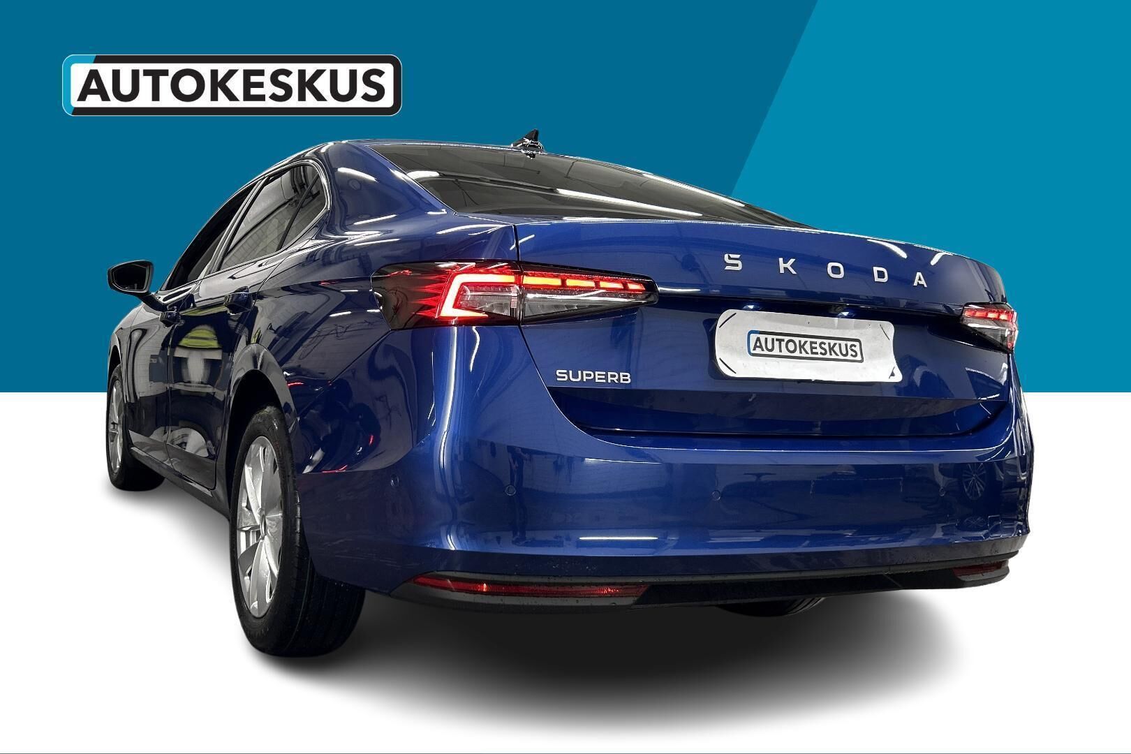 Skoda Superb iso kuva 6