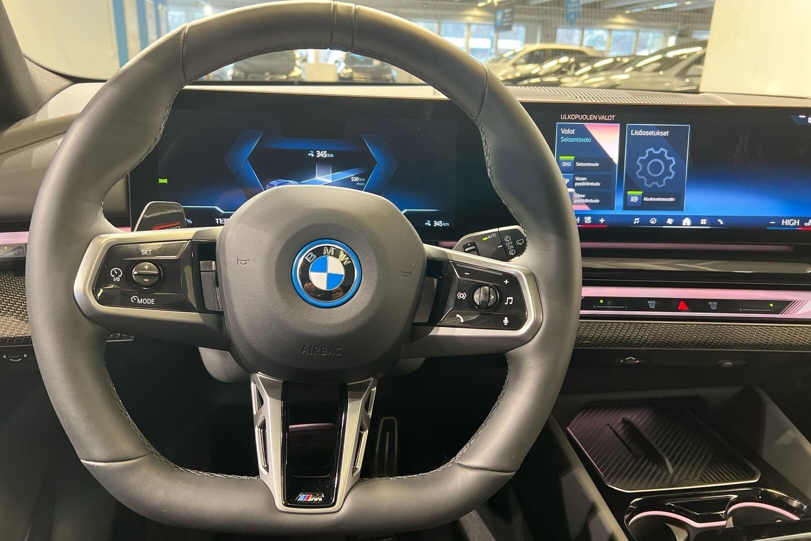BMW I5 iso kuva 11