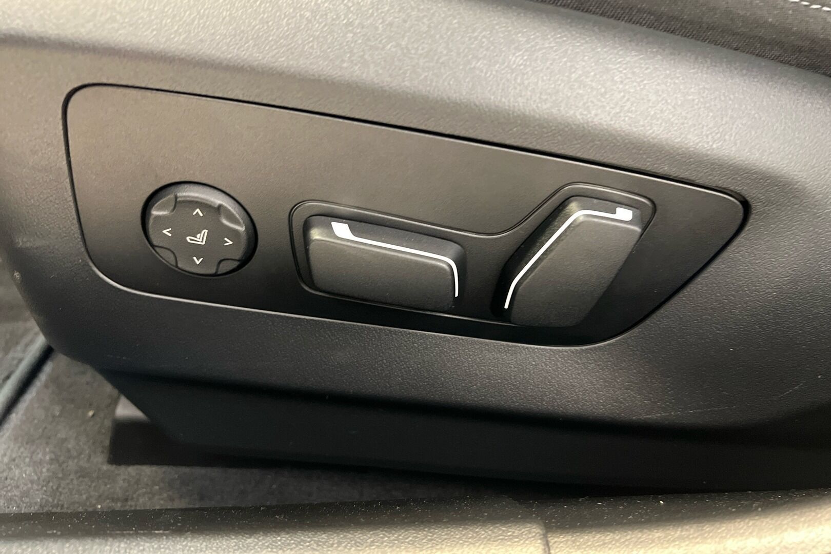 BMW I5 iso kuva 15