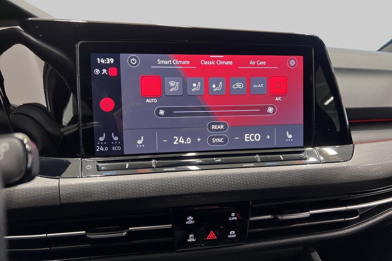 Volkswagen Golf iso kuva 17