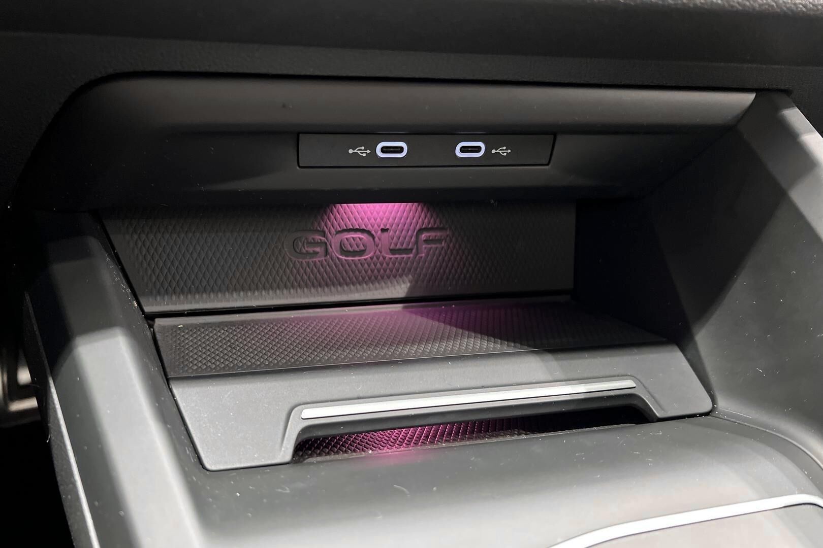Volkswagen Golf iso kuva 22