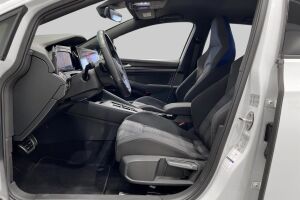 Volkswagen Golf esikatselu 9