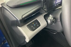 Ford Explorer esikatselu 25