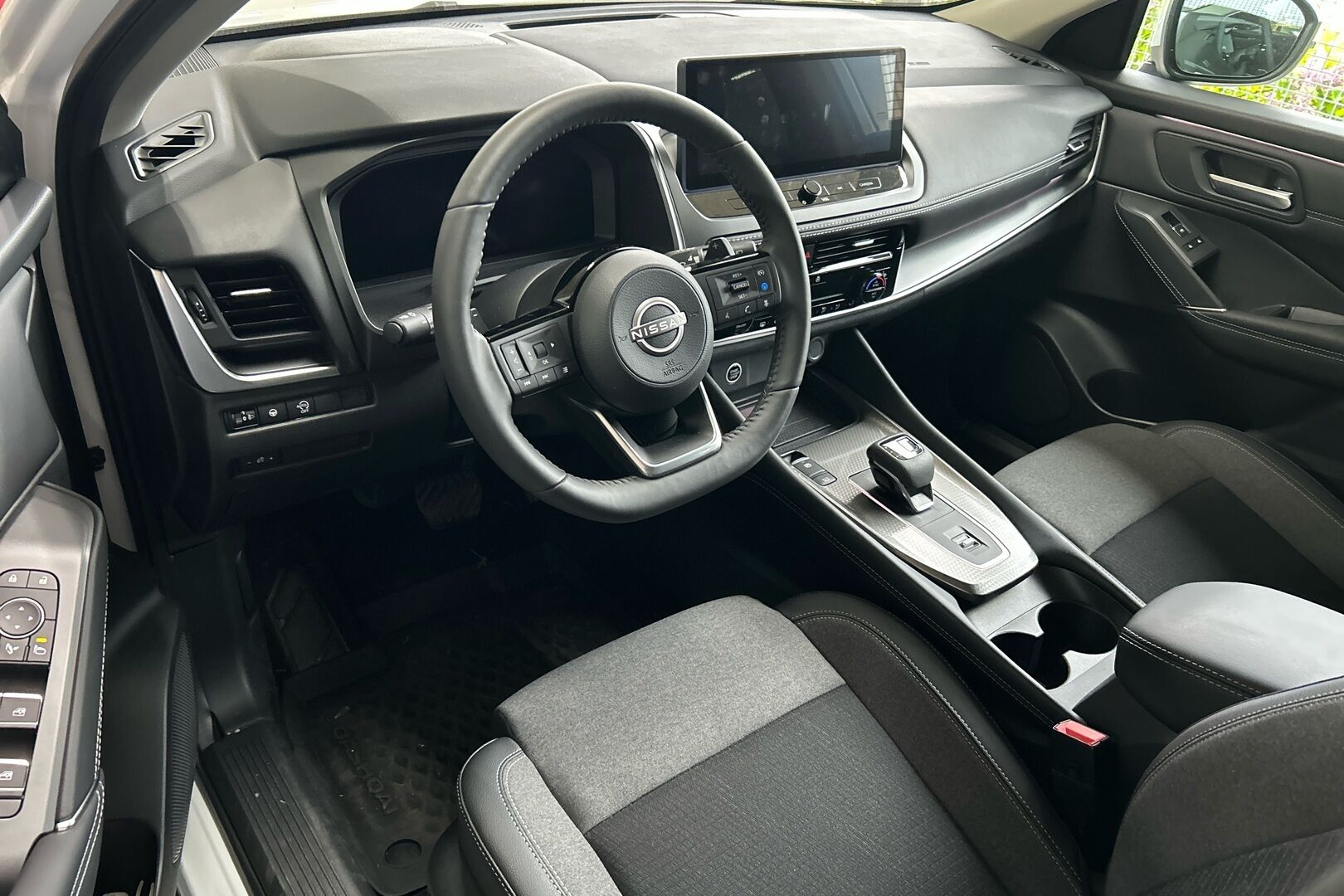 NISSAN QASHQAI iso kuva 1