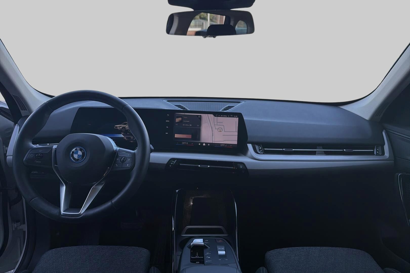 BMW X1 iso kuva 1