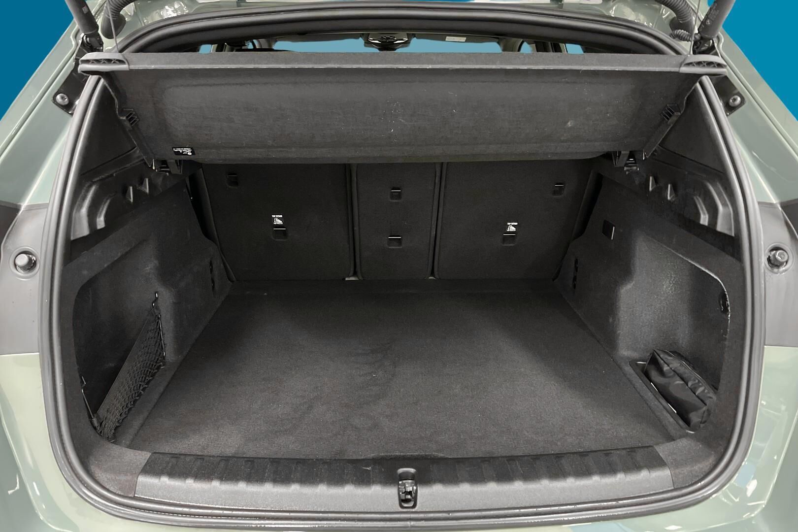 BMW X1 iso kuva 8