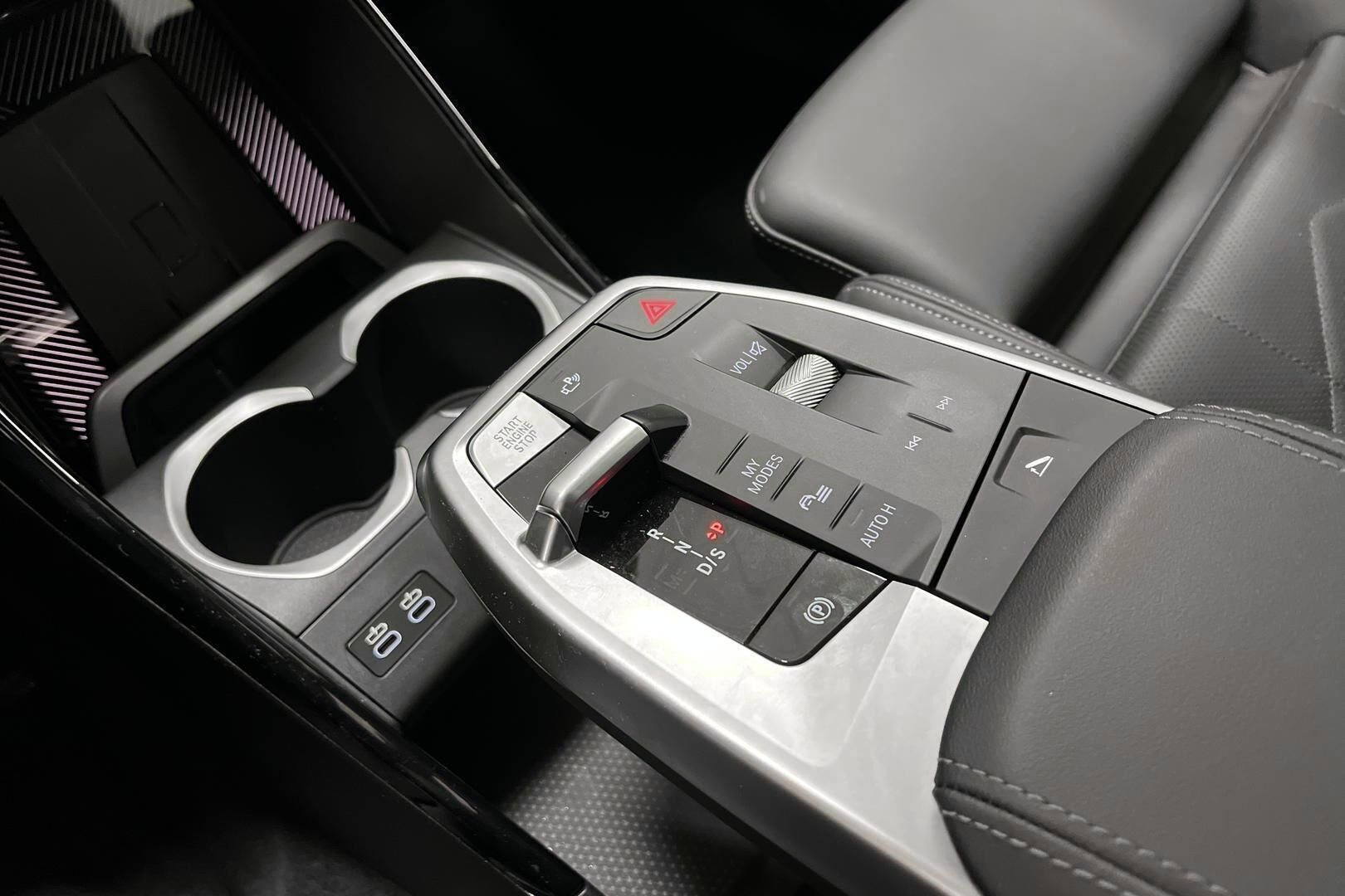 BMW X1 iso kuva 11