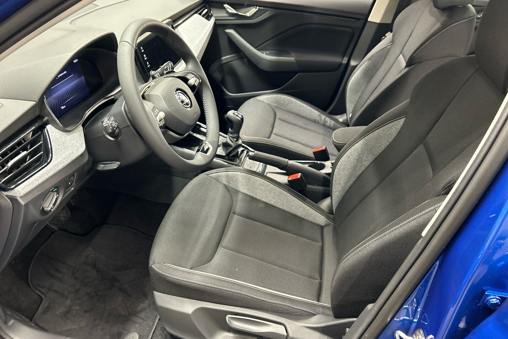 Skoda Scala iso kuva 7