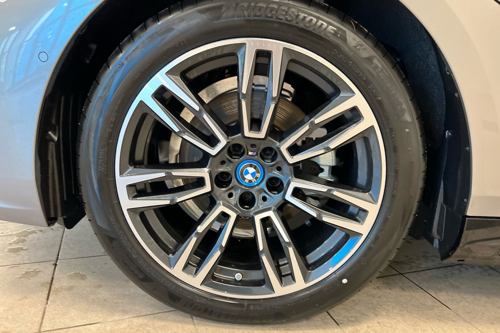 BMW 5-sarja iso kuva 10