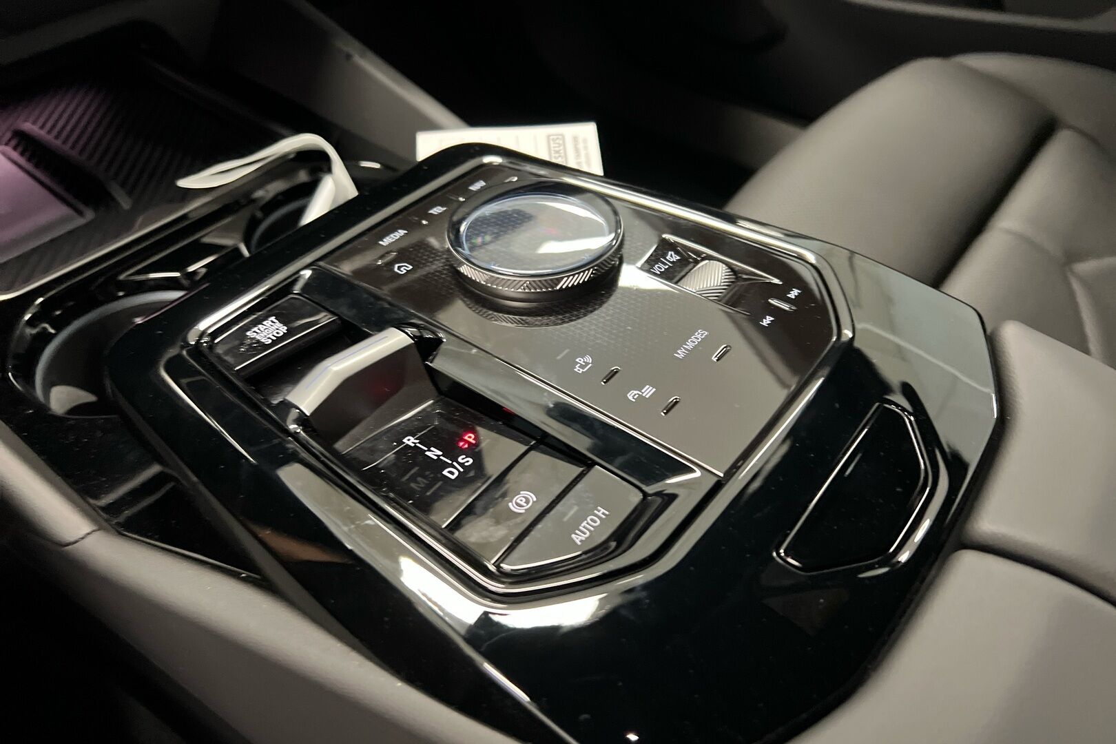BMW 5-sarja iso kuva 14