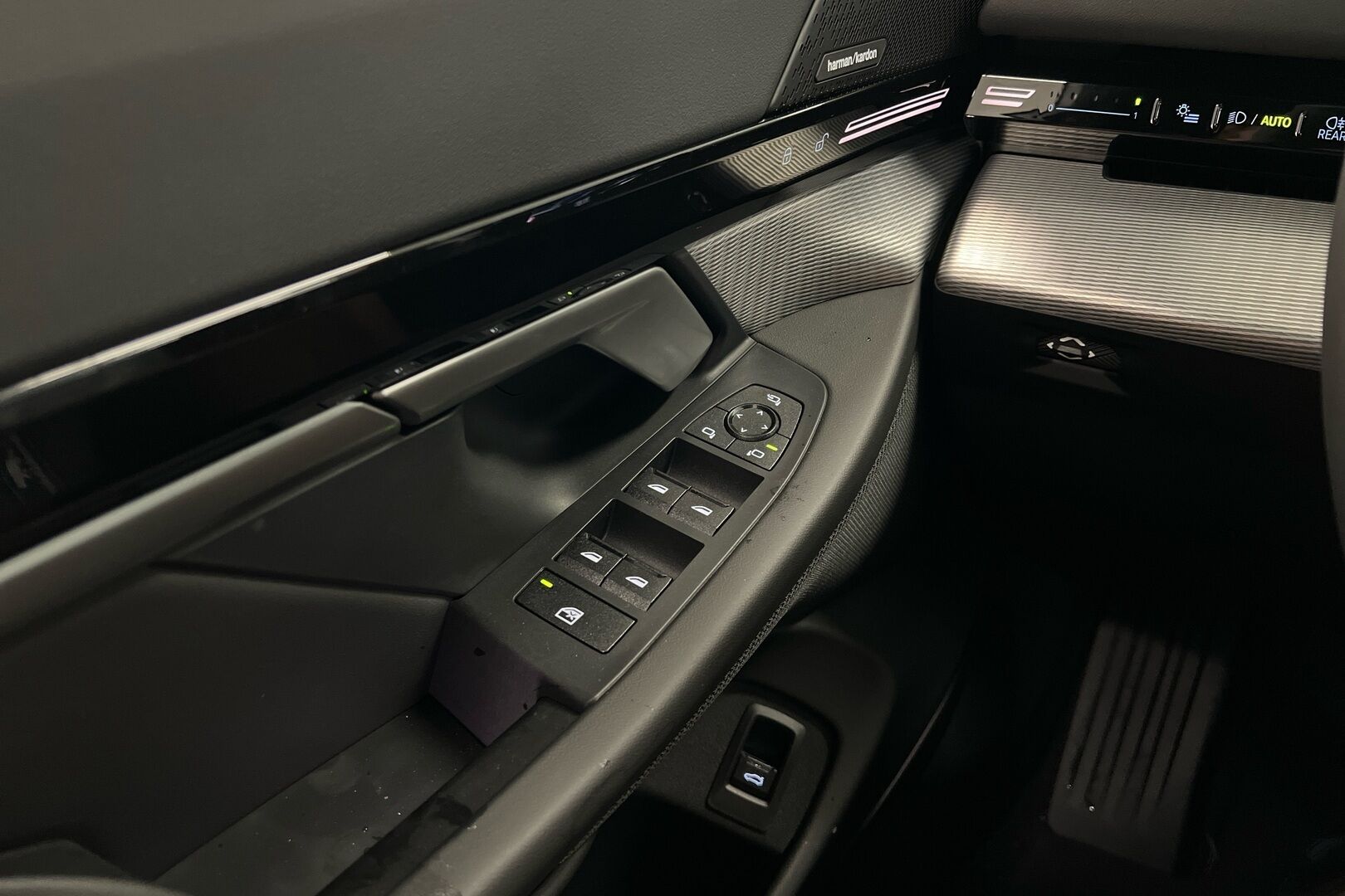 BMW 5-sarja iso kuva 17