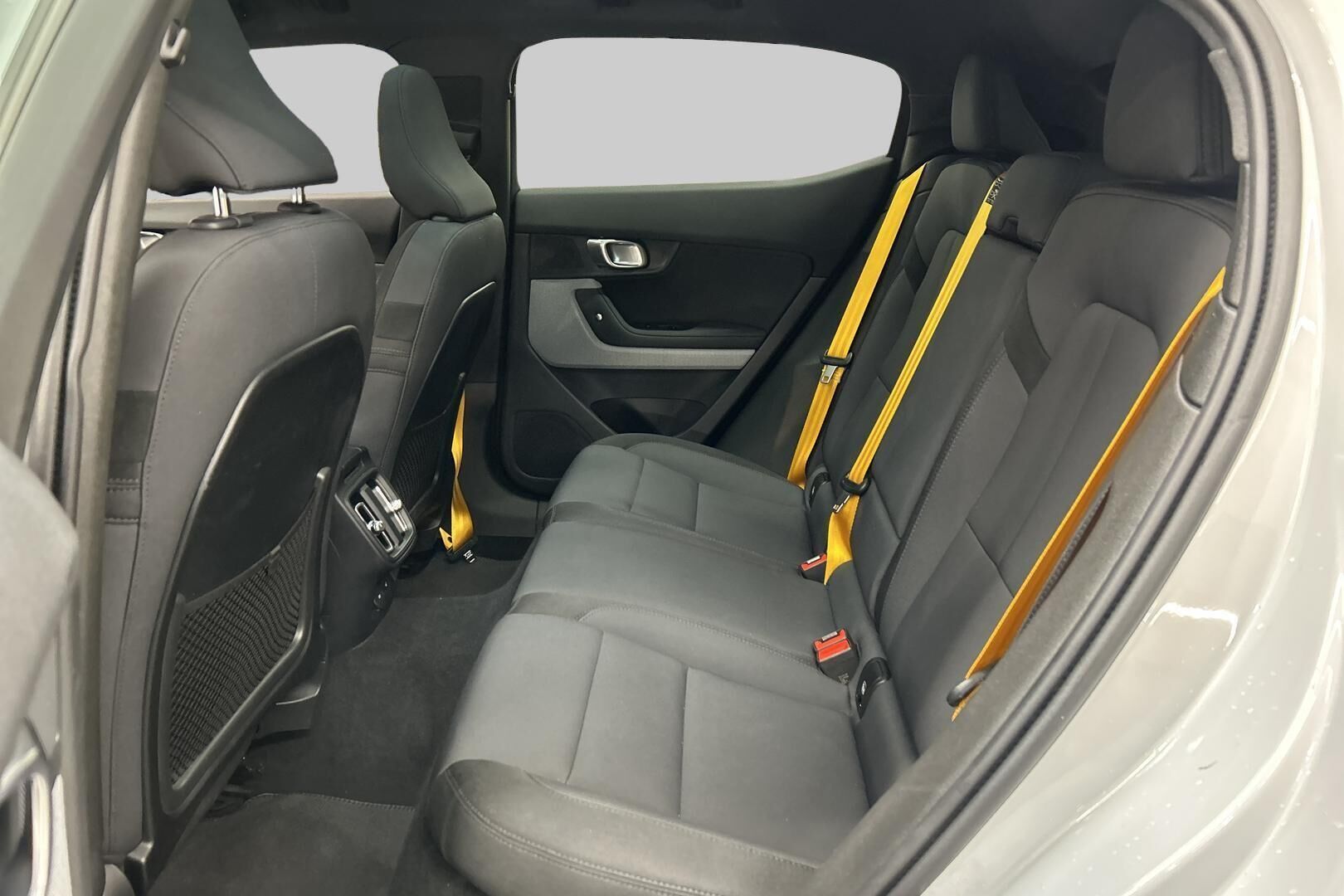 Polestar 2 iso kuva 4