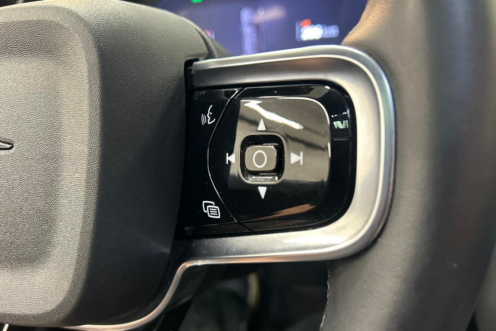 Polestar 2 iso kuva 8