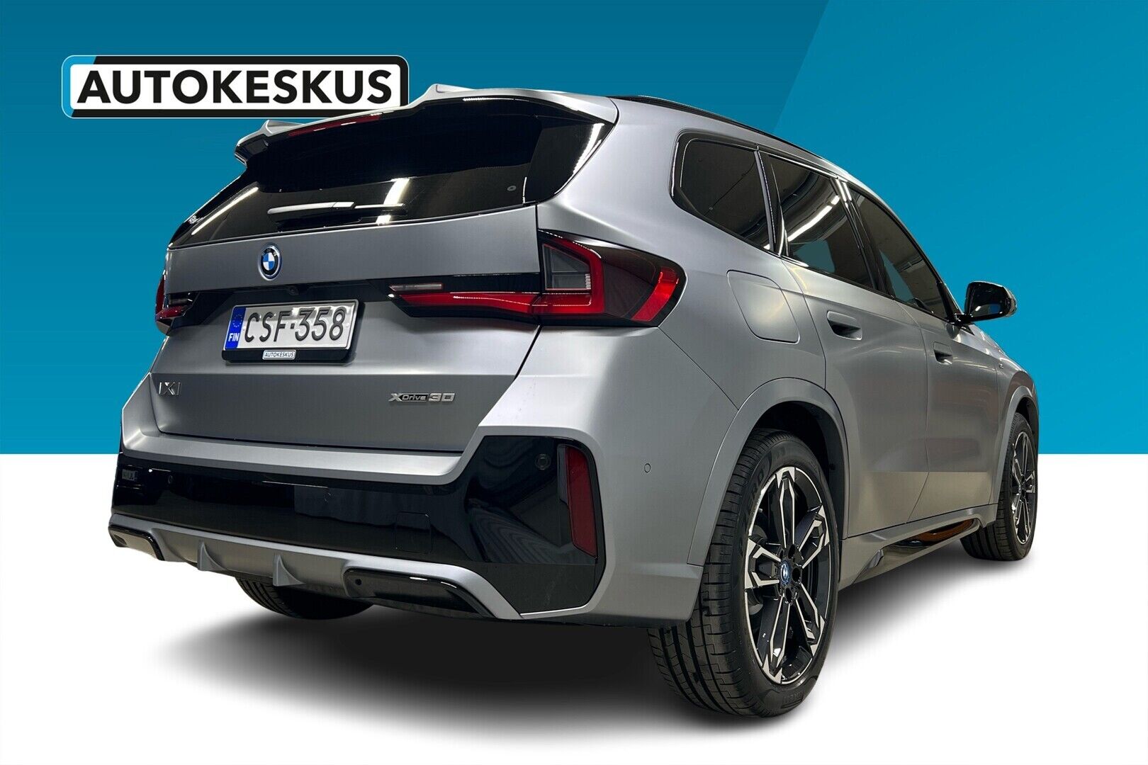 BMW iX1 iso kuva 3