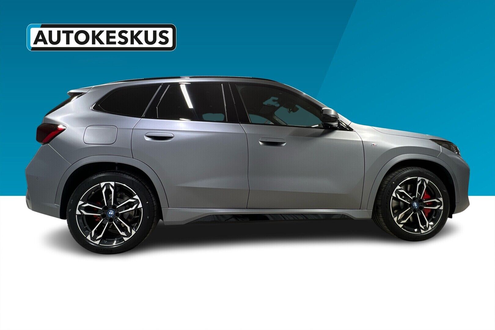 BMW iX1 iso kuva 4