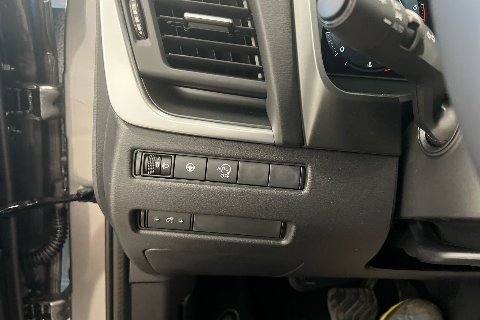 Nissan QASHQAI iso kuva 19