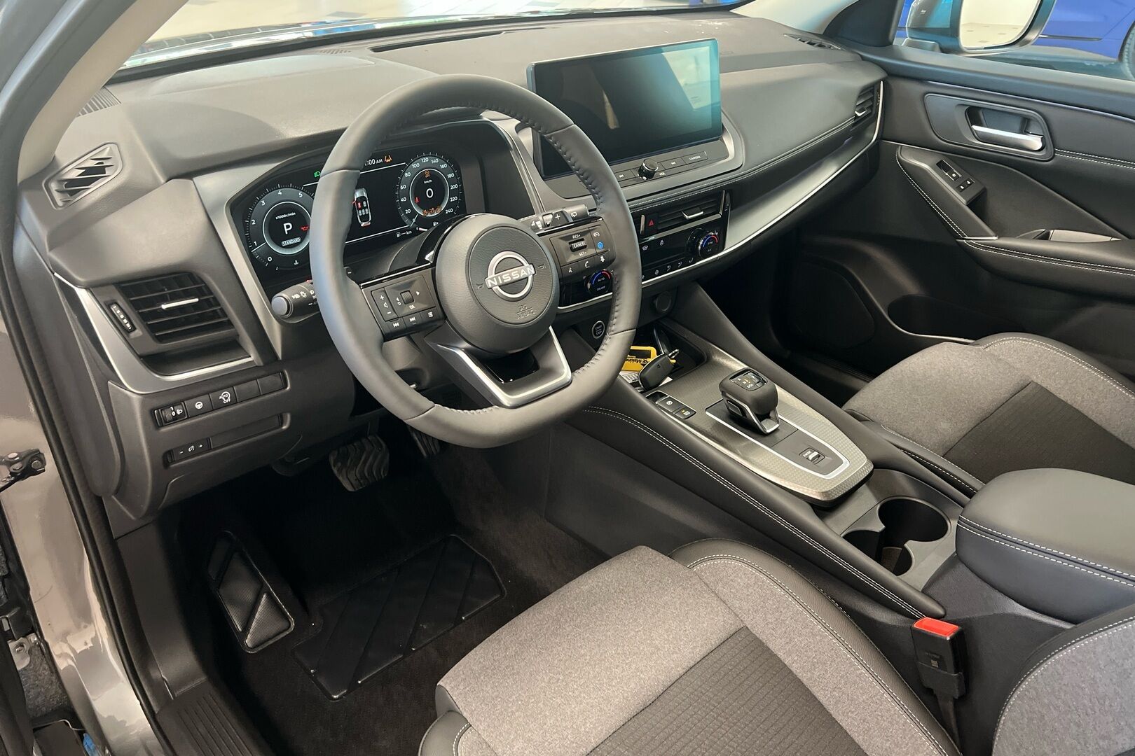 Nissan QASHQAI iso kuva 6