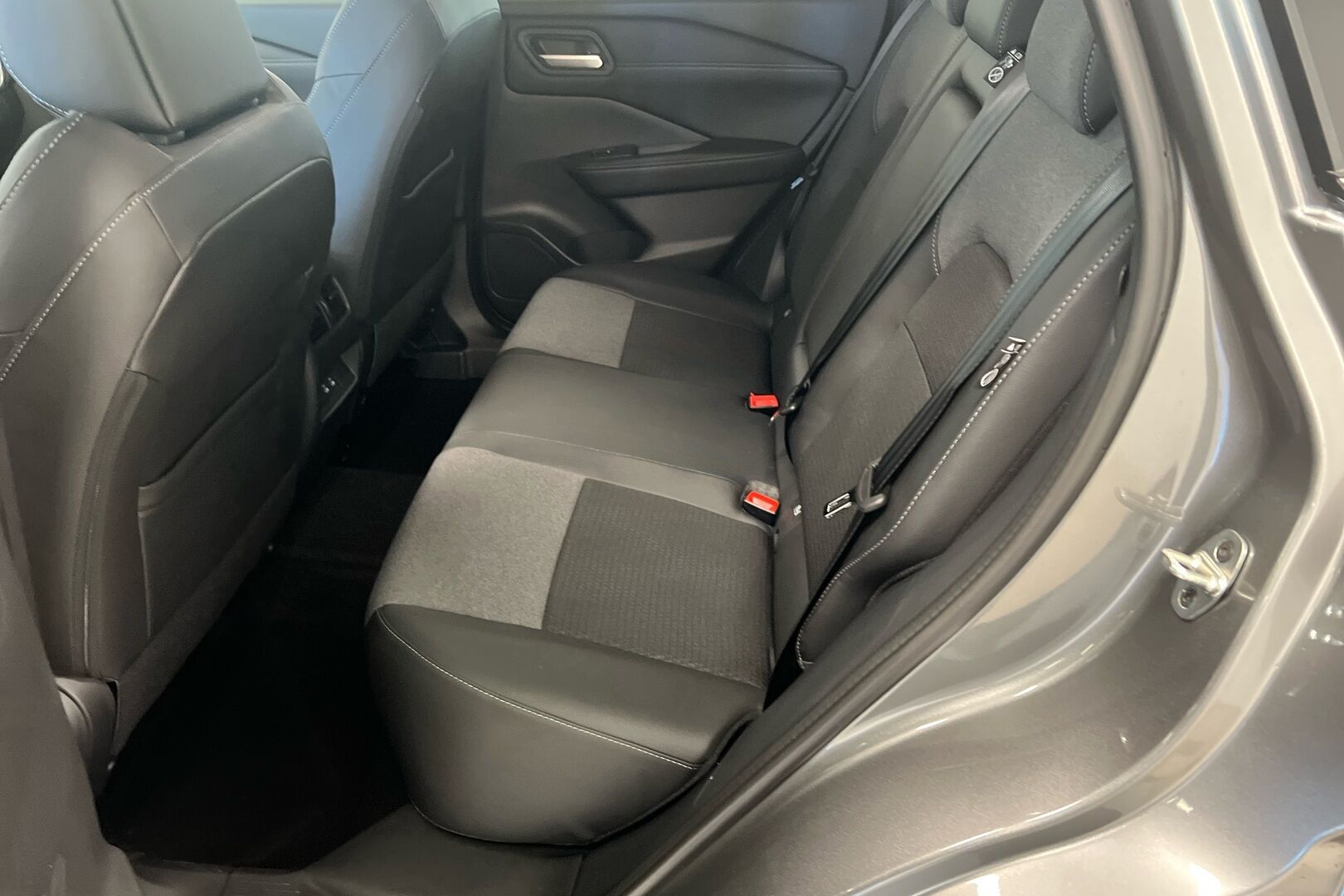 Nissan QASHQAI iso kuva 8