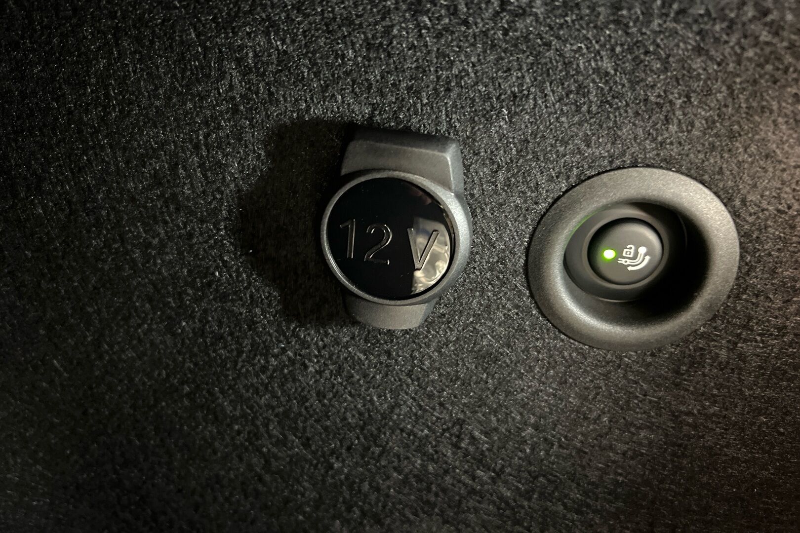 BMW X1 iso kuva 12