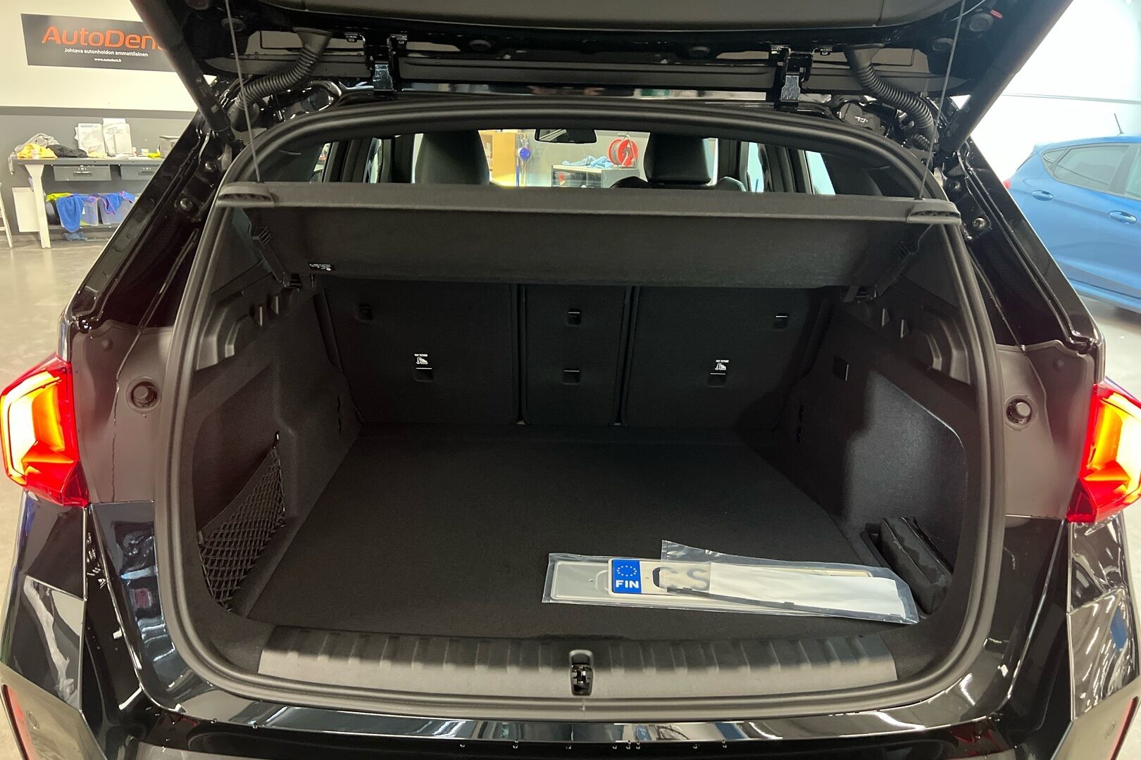 BMW X1 iso kuva 8