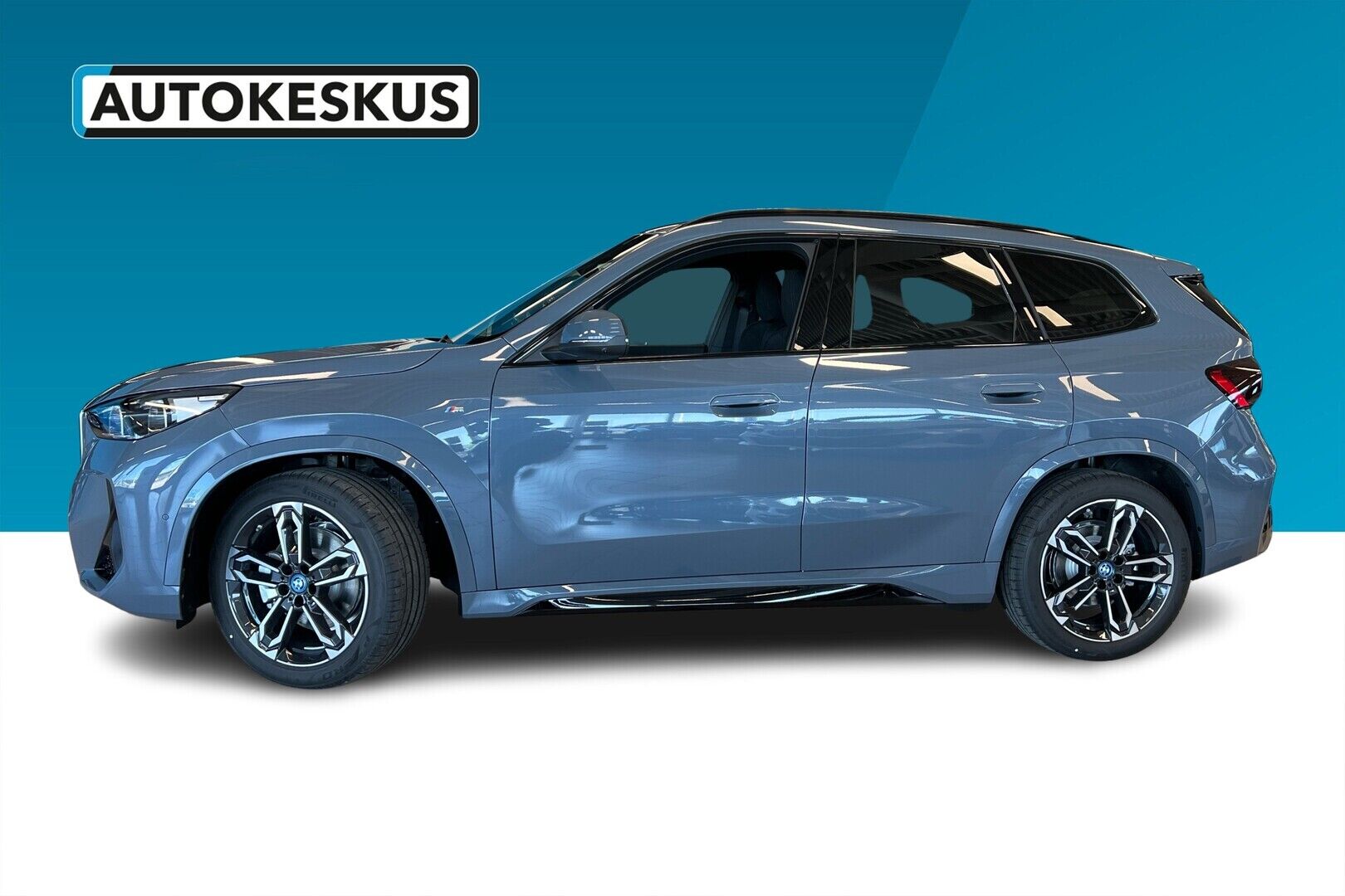 BMW iX1 iso kuva 9