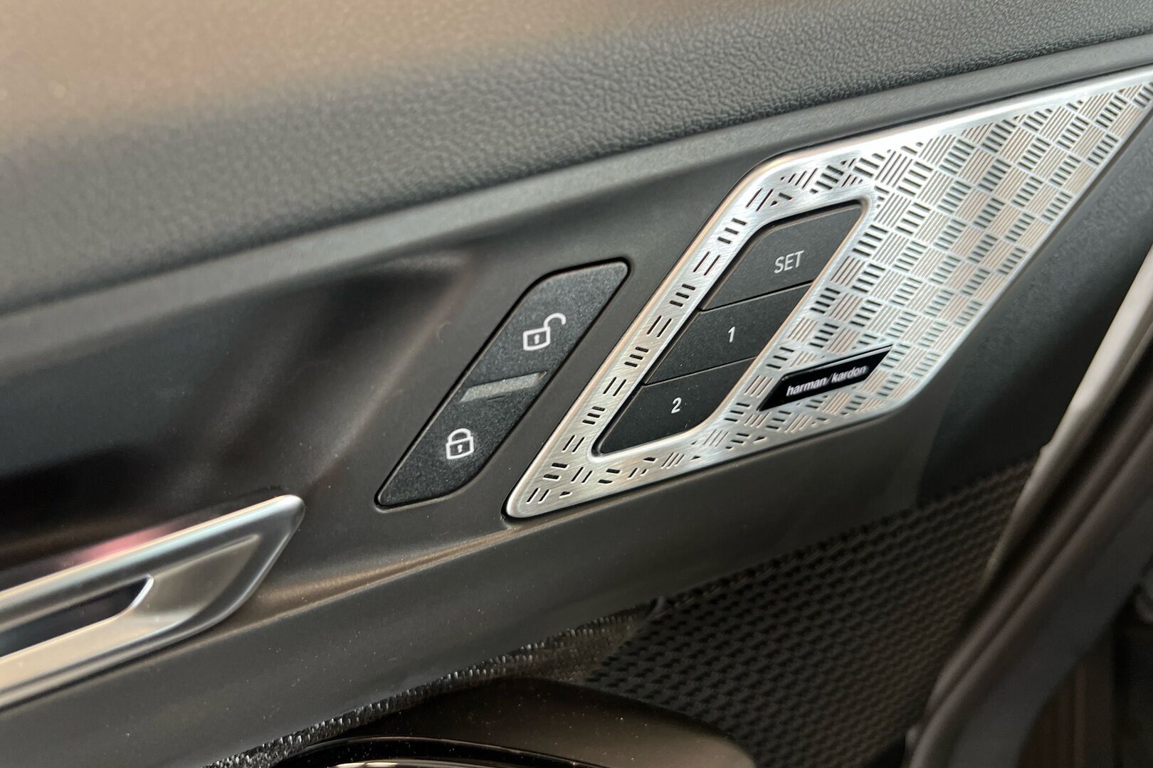 BMW X1 iso kuva 10