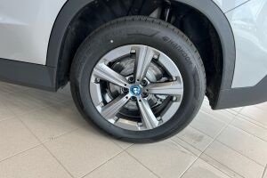 BMW X1 esikatselu 11