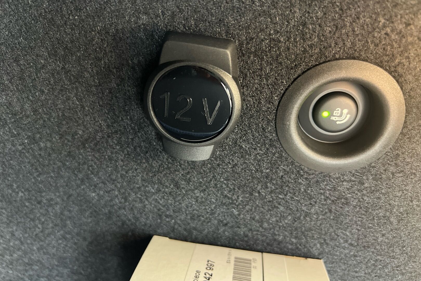 BMW X1 iso kuva 12