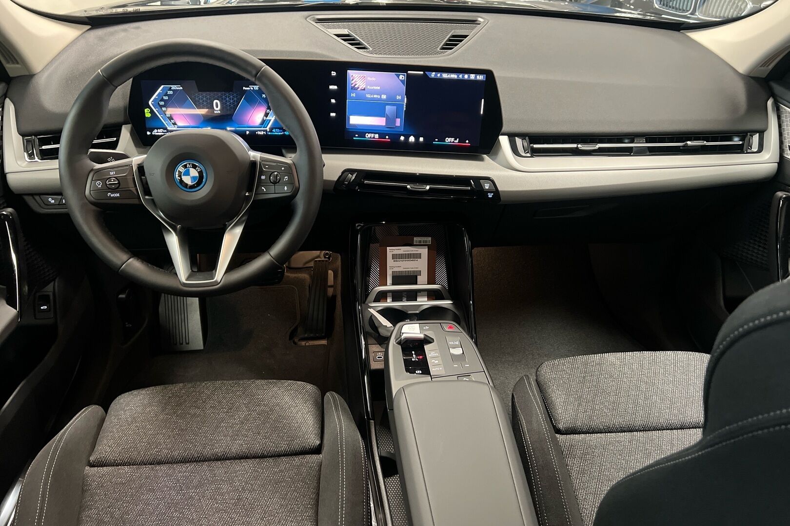 BMW X1 iso kuva 17