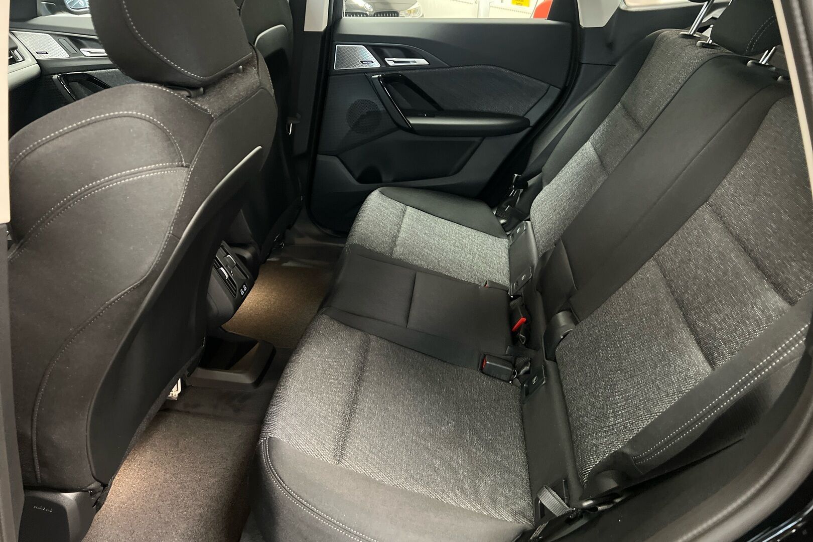 BMW X1 iso kuva 6