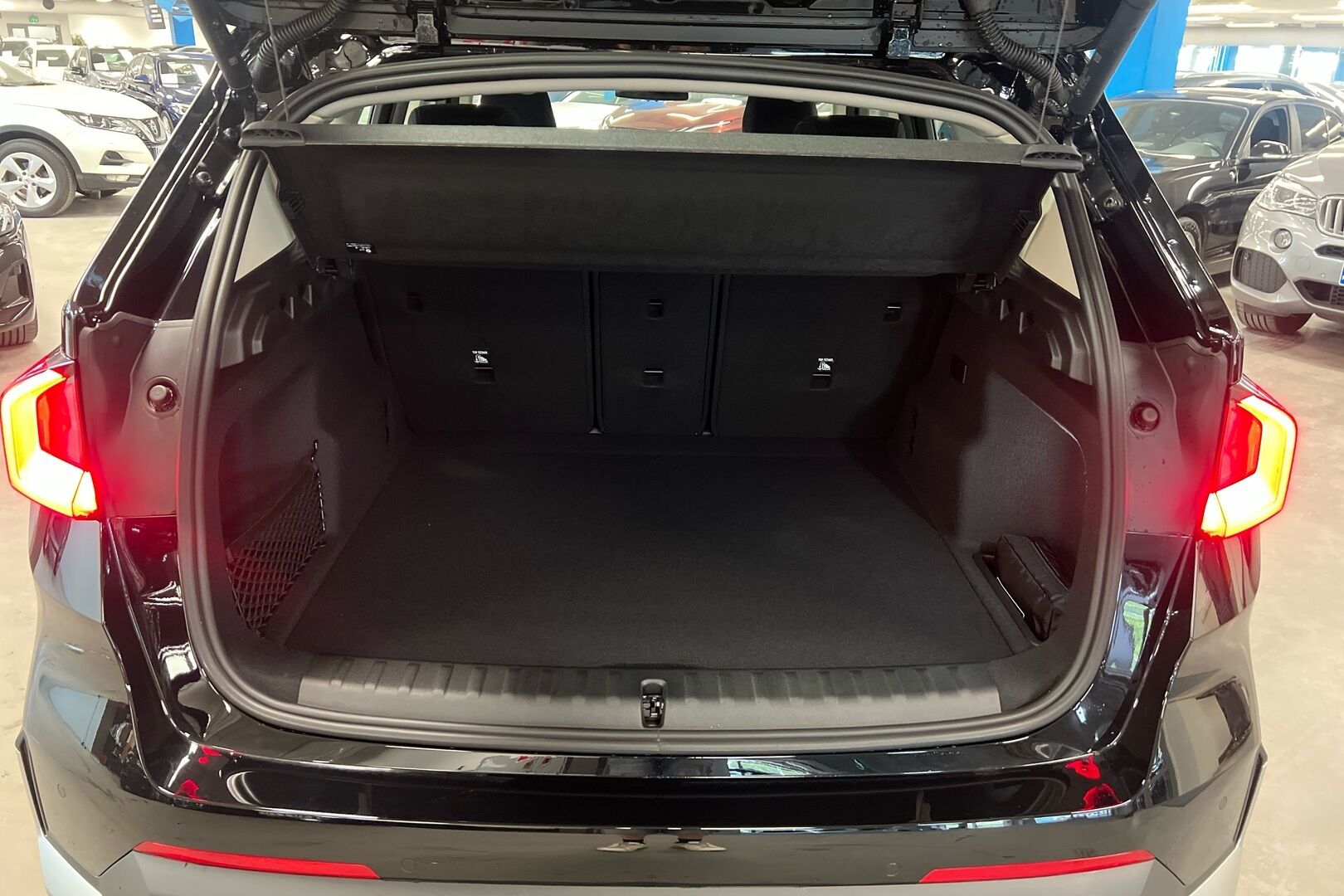 BMW X1 iso kuva 7