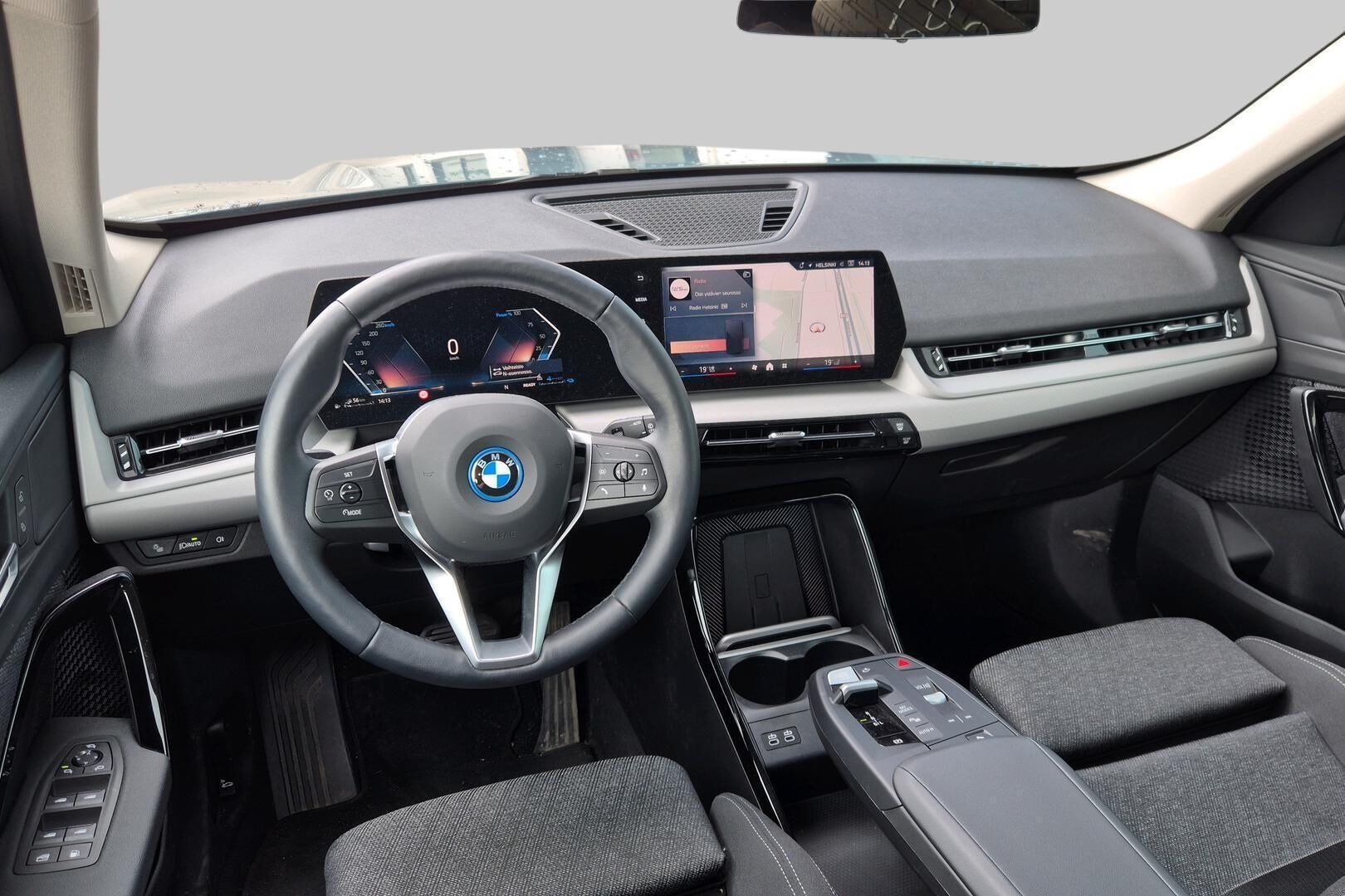 BMW X1 iso kuva 1