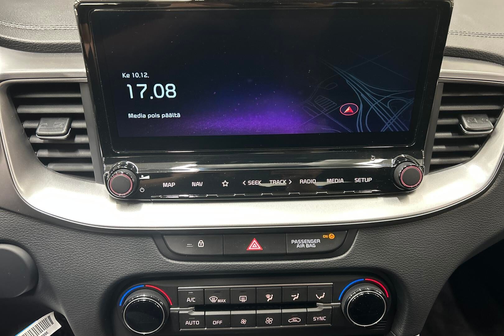 Kia Ceed iso kuva 13