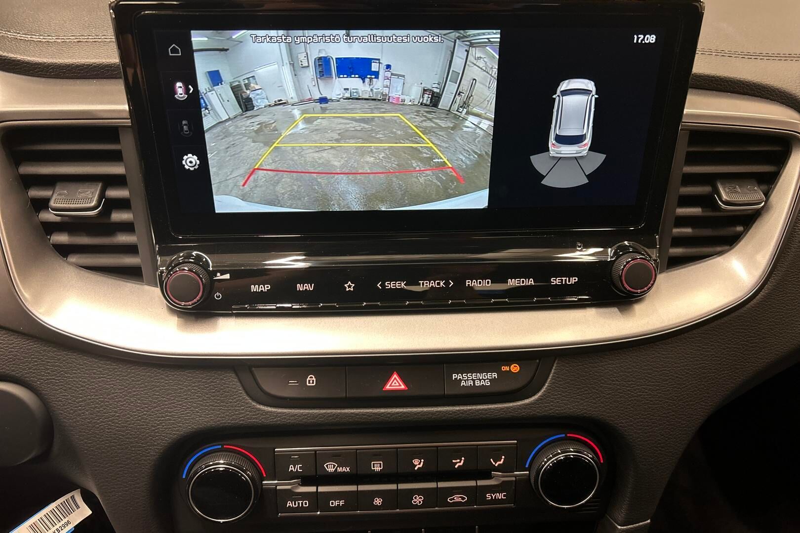 Kia Ceed iso kuva 14