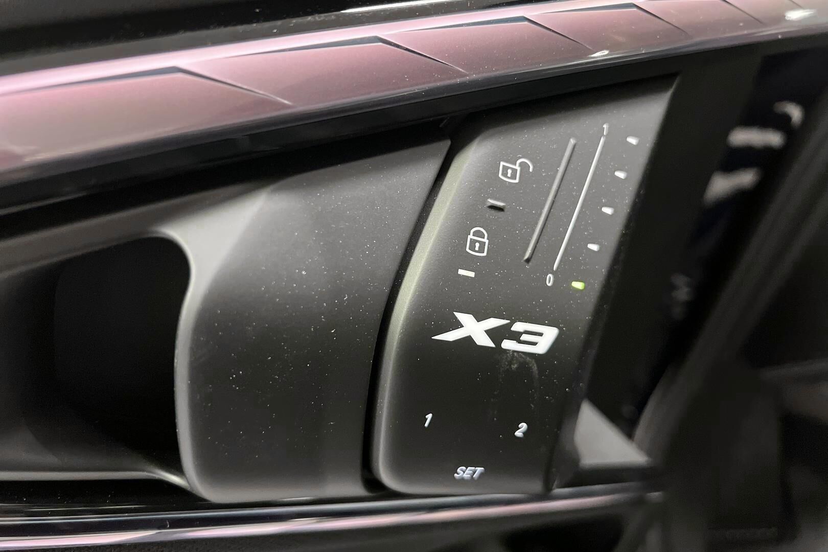 BMW X3 iso kuva 16